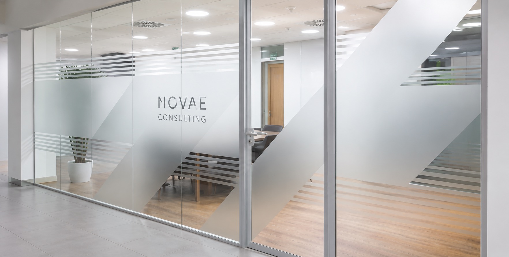 Señalética corporativa Novae Consulting Barcelona